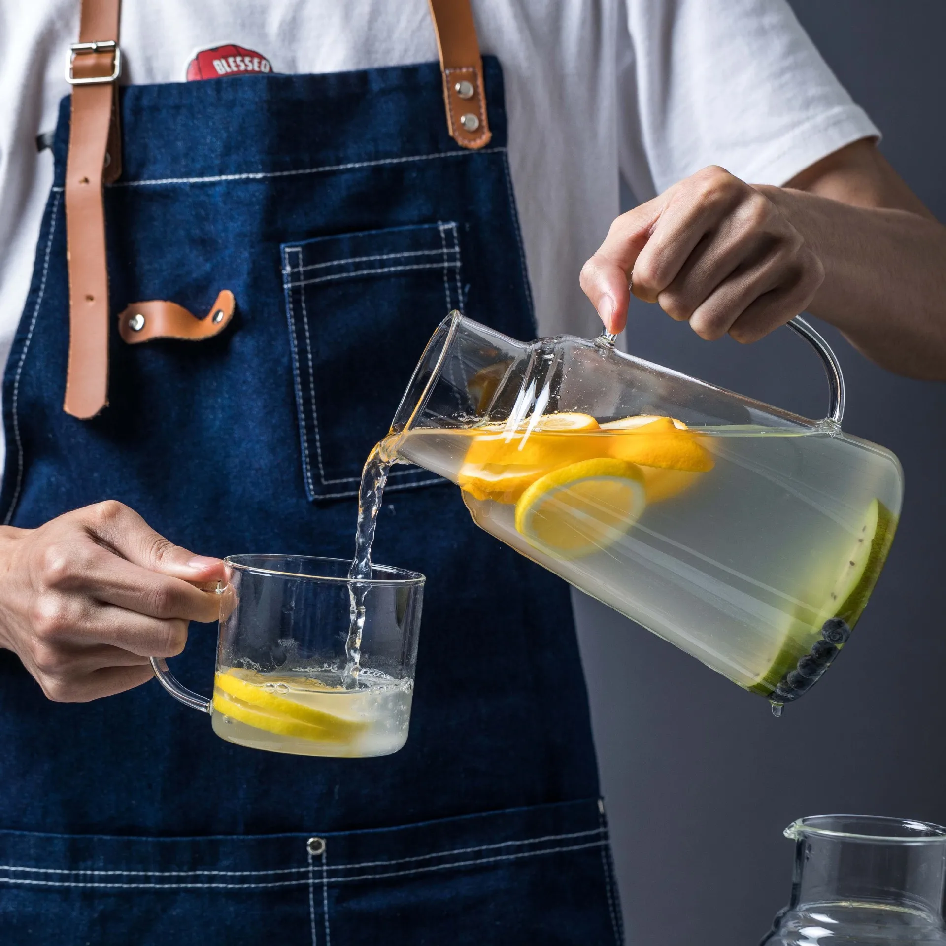 

2pcs/set large capacity water pot cup high quality 1.3l glass drinkware insulated fruit juice milk tea glasses Heatable
