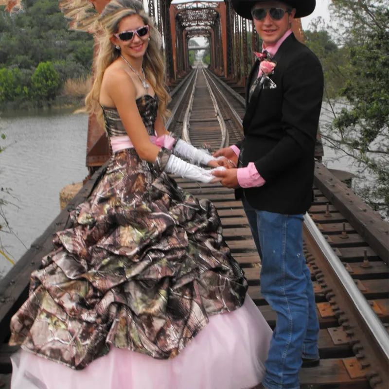 Youve Go All Out 2016 Camo Wedding Dresses High Low Halter