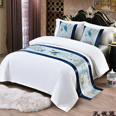 

Blue Peacock pattern Bedspreads Bamboo Bed Runner Throw Bedding Queen King Bed Cover Towel Home Hotel Decorations for wedding