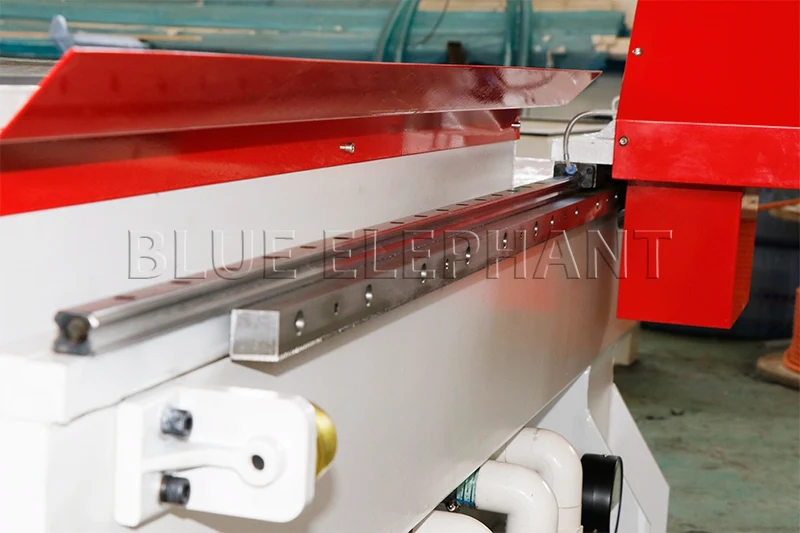 linear guide of 1212 3 axis cnc router with helical rack and gear drive