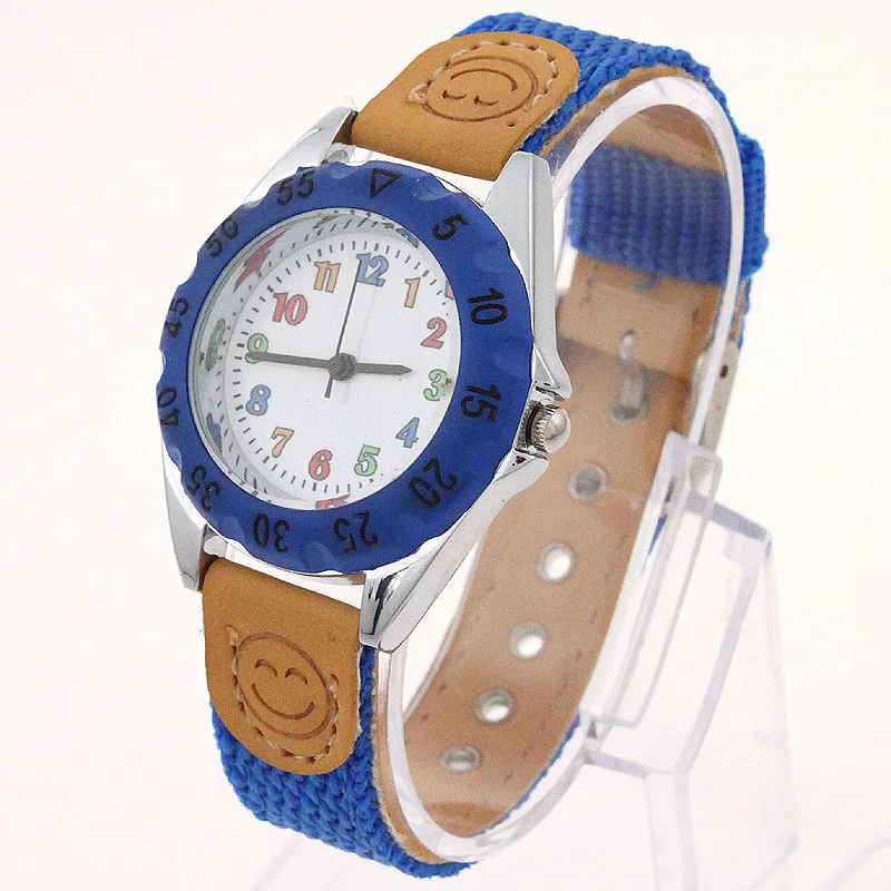 Мужские часы на руке. Часы на штанах. Шаровары watch dogs 2. Часы штаны. Часы на цепи.