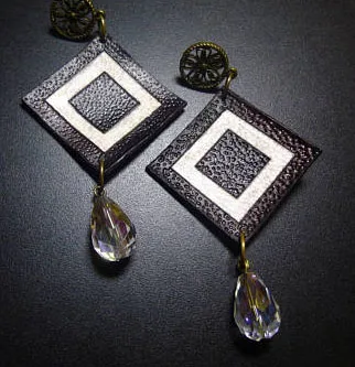 

Square earrings -1 Golden Deer Wood Mould is compatible with most leading machines Mold thickness: 15.8mm