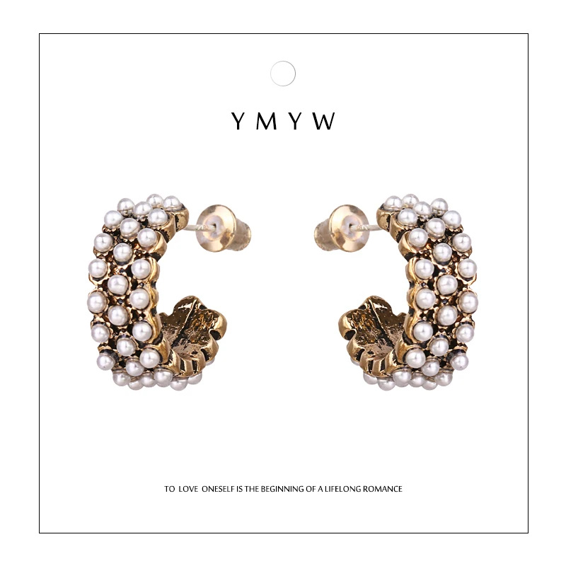 

YMYW Vintage Fashion Pearls Stud Earrings Metal Geometric Korean Trendy Exquisite Romantic Earrings Women Jewelry Gift C Shape