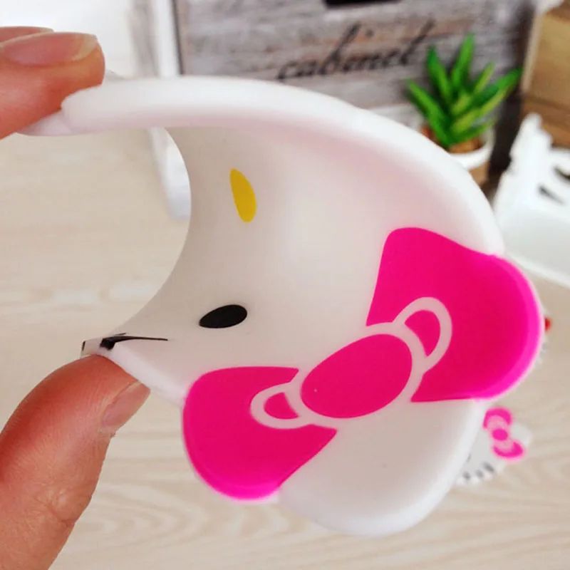 Cartoon 1PCS Silicone Drink Pads Dining Table Placemat Coaster Hello Kitty Kitchen Table Accessories Mat Cartoon 1PCS Silicone Drink Pads Dining Table Placemat Coaster Hello Kitty Kitchen Table Accessories Mat