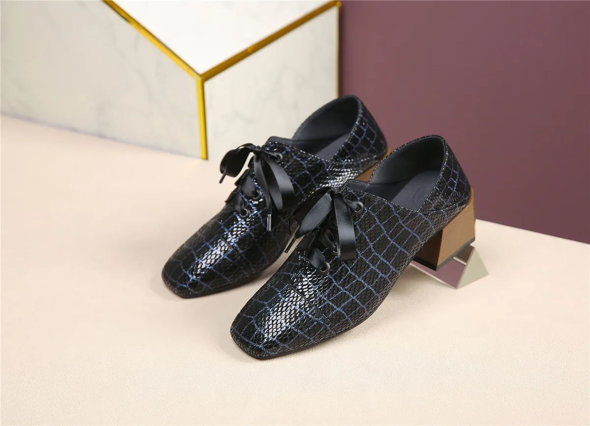 Большой размер 11; женские туфли-оксфорды из натуральной кожи на шнуровке на плоской подошве; Женская удобная обувь в британском стиле; обувь со змеиным узором