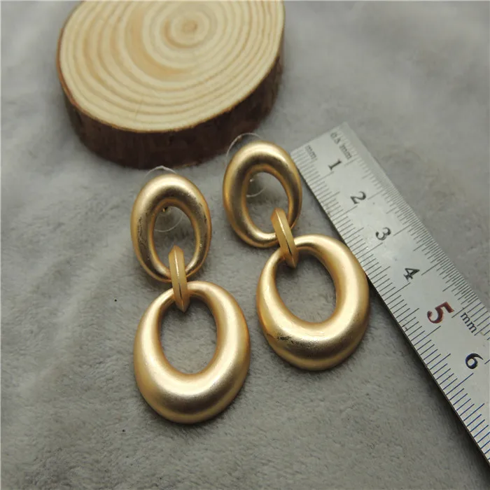 

Timeless Wonder Stunning Retro Geo Oval Linked Stud Earrings Party Gown Top Runway Punk Rock Star Rare Pop Unique Jewelry 1549