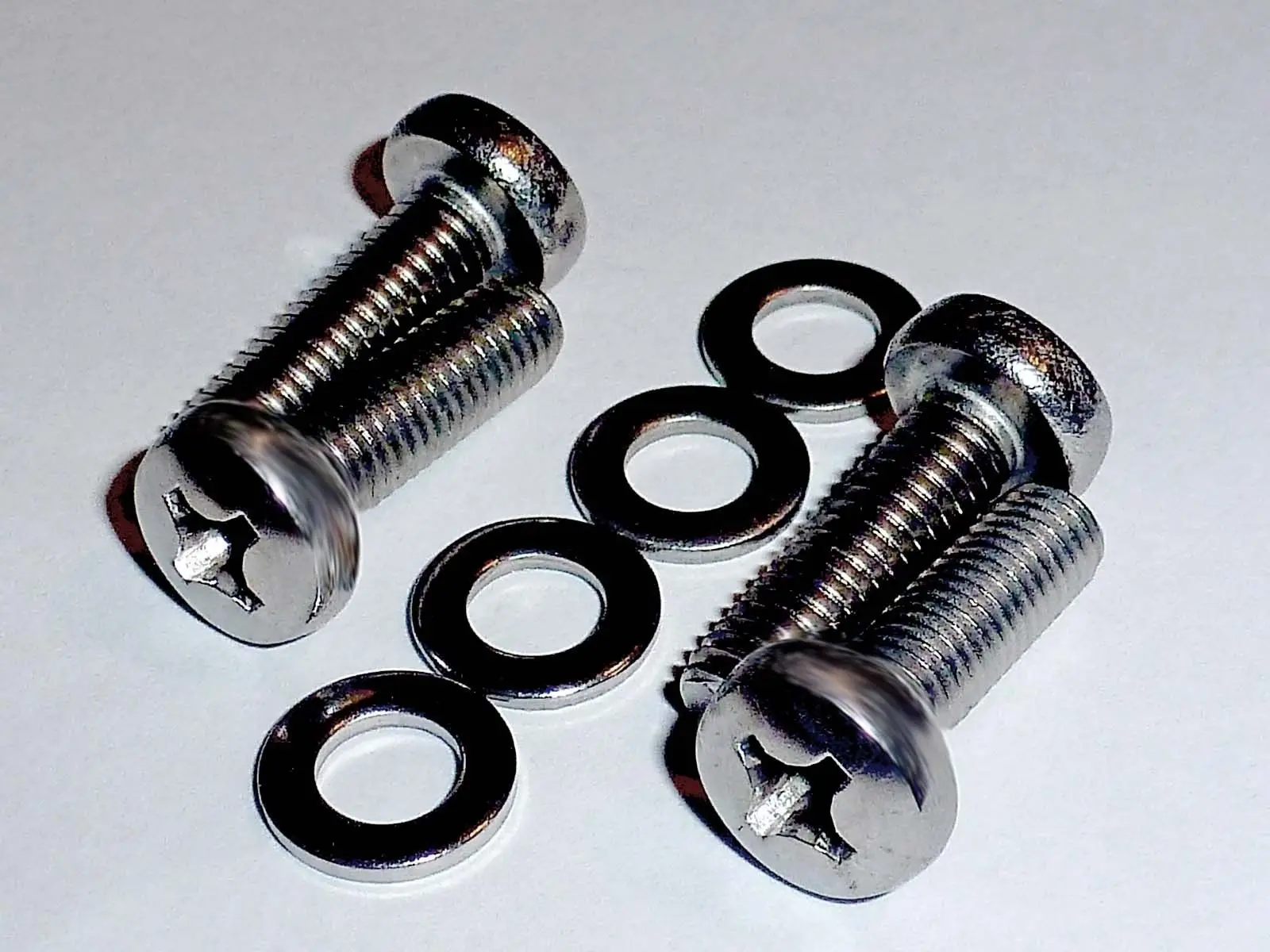 Винты m8 x 45 мм для крепления тв samsung к стене