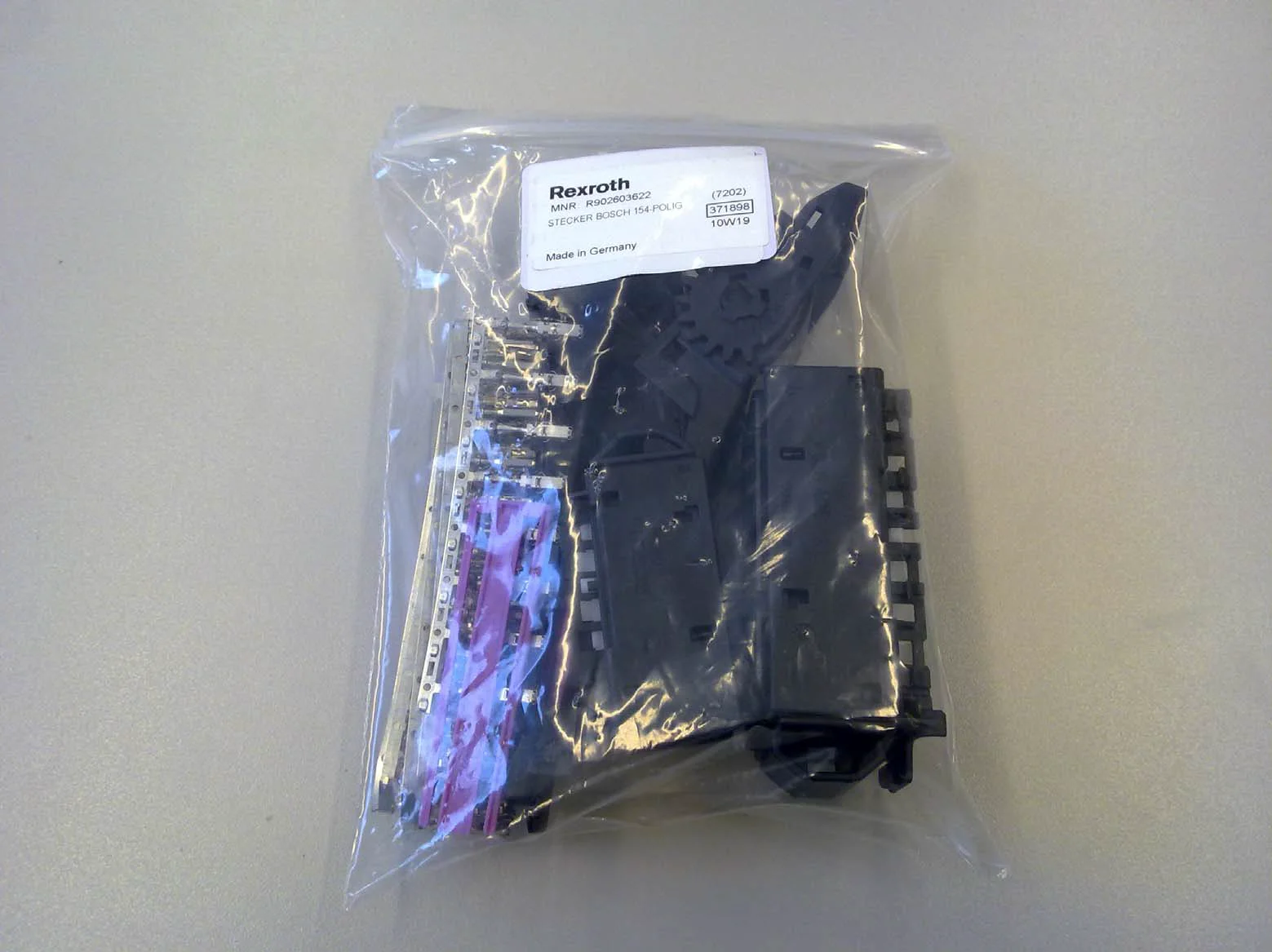 

R902603622 NEW REXROTH Connectors