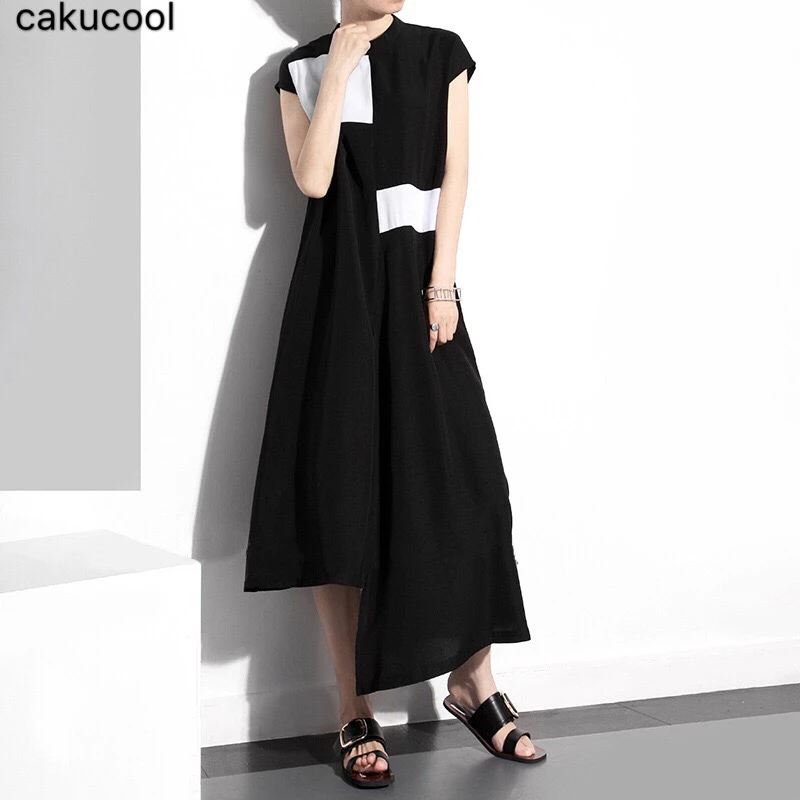 

Cakucool 2019 spring and summer new women's black and white color matching casual round neck irregular short-sleeved long dress