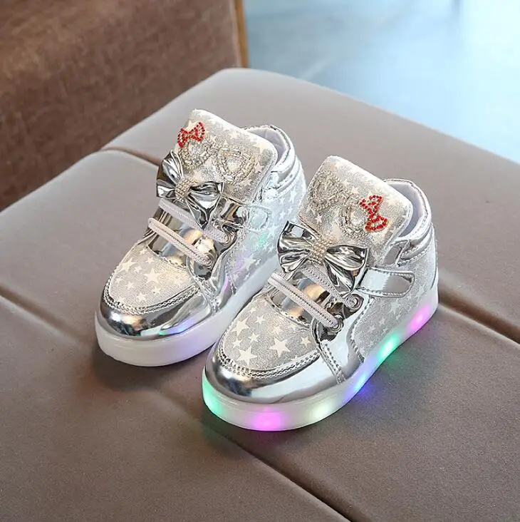 2019 ربيع الخريف الأطفال أحذية رياضية مع ضوء الاطفال الأحذية للفتيات طفل حذاء كاجوال مع مصباح ليد يصل مضيئة رياضية