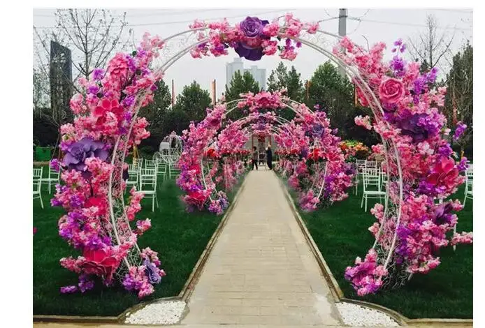 New style wedding props iron arched door sen outdoor wedding stage layout moon gate happiness door.