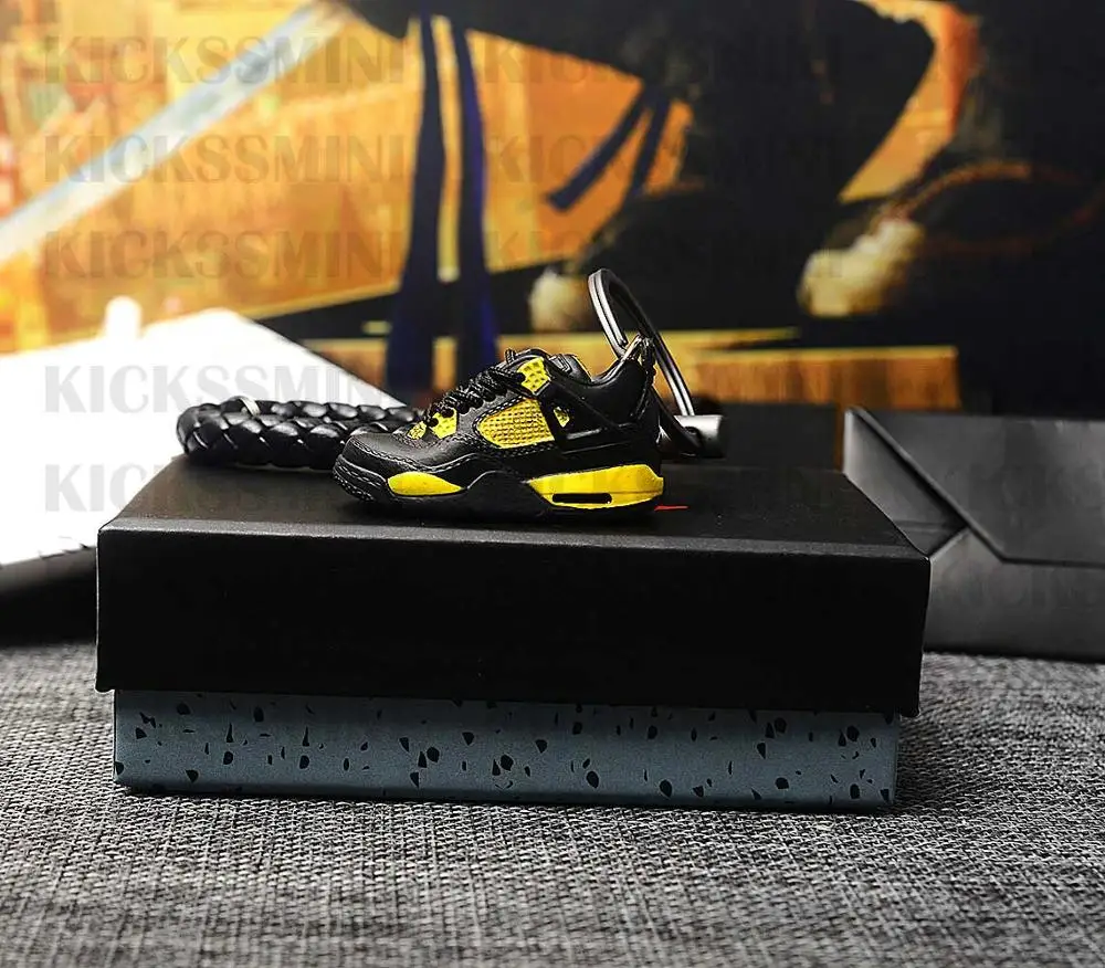 

DIY Retro OG Air Jordan 4 “Thunder” 3D Mini Jordan Sneaker Keychain Bag Box Pendant Couple doll accessory