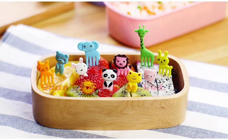 

10pcs/pack Animal Farm Fruit Fork Mini Cartoon Children Snack Cake Dessert Food Fruit Pick Toothpick Lunches Party Decor 70