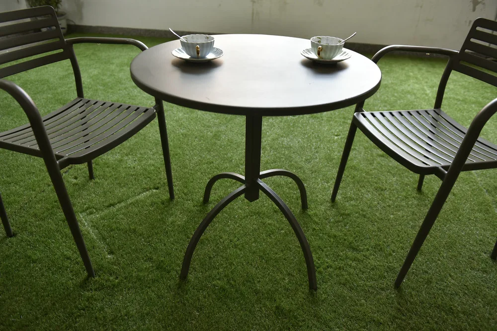 cafe kid table and chair set