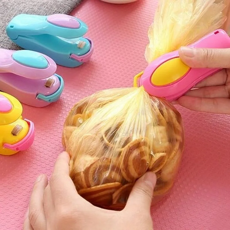 

Hoomall Portable Home Kitchen Mini Heat Sealing Machine Ceramic Impulse Sealer Seal Packing Capper Plastic Bag Sealer Tools