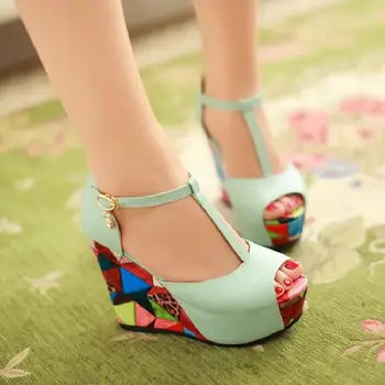 

Large Size Women Shoes Nice New Bohemian Style Fish Mouth Sandals Wedge With Thick Bottom Printed National Style High Heels