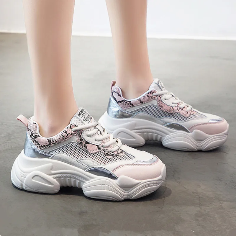 

Women Sneakers Vulcanized Shoes Summer Lace-up Mesh Leather Sneakers Shoes Women Laser Casual Pink Platform Sneakers 201918w