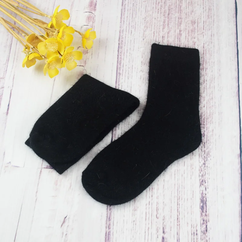 ZZIYEETTM 4 Pairs Thick Wool Socks Women and Girls Winter Warm Wool Socks