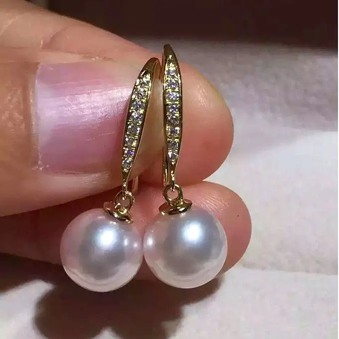 

elegant 6.5-7mm Japan nature round Akoya white pink pearl earring 18k gold