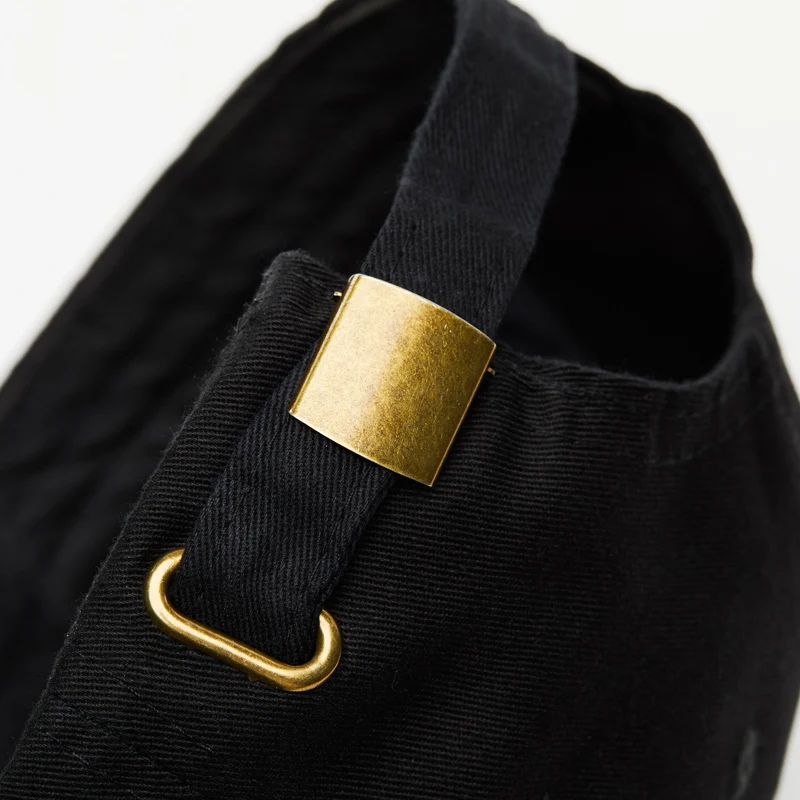 baseball-cap-black-hat-shark-detail-adjustable