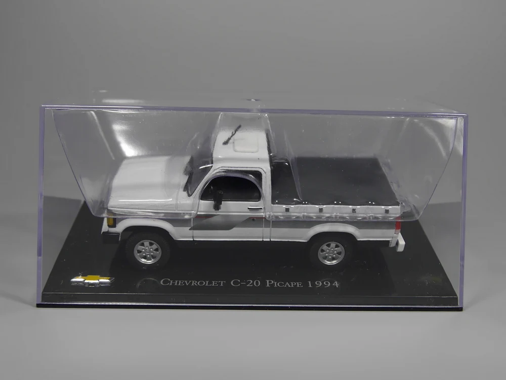 Авто ИНН-ixo 1:43 Chevrolet C-20 Picape 1994 литая под давлением модель автомобиля