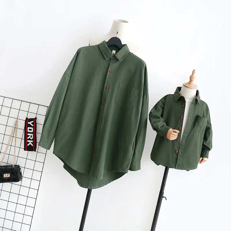 Одинаковые комплекты одежды для мамы и дочки; одежда для мамы и меня; зеленая куртка