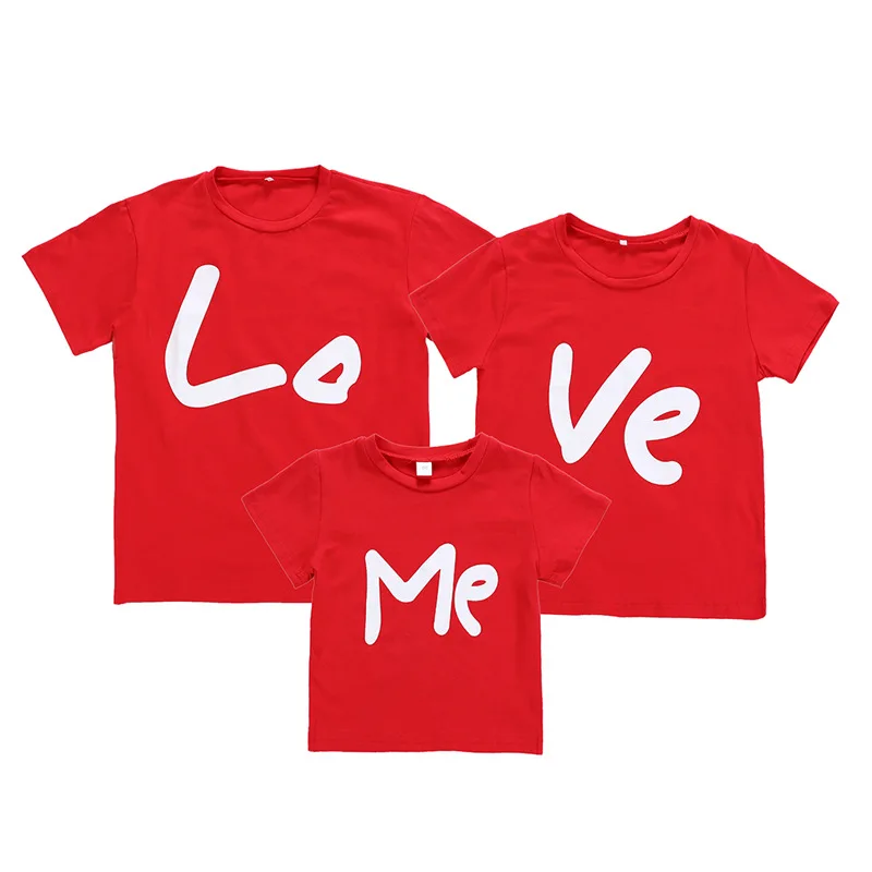 Футболка для родителей и ребенка семейное красное платье с короткими рукавами и надписью «LOVE» пляжное платье для пары Евро-американский хит