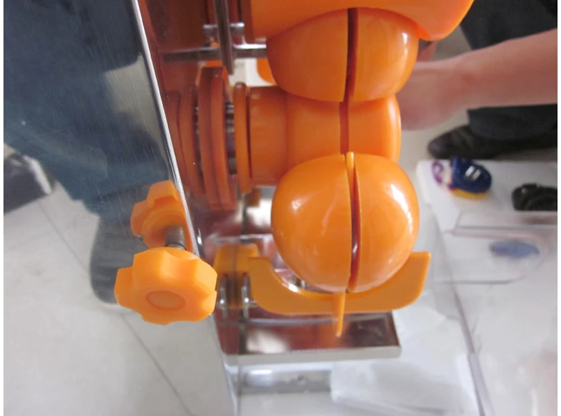 Автоматический для апельсинов соковыжималка Нержавеющая сталь соковыжималка для цитрусовых/соковыжималка для цитрусовых машина коммерческий 220 V/110 V YP-2000E