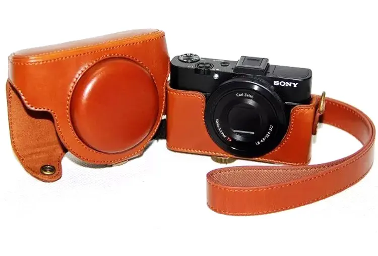 Sony-RX100II-leather-bag_01