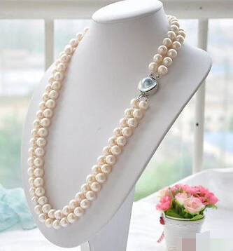 

958 white round white PEARL necklace mabe