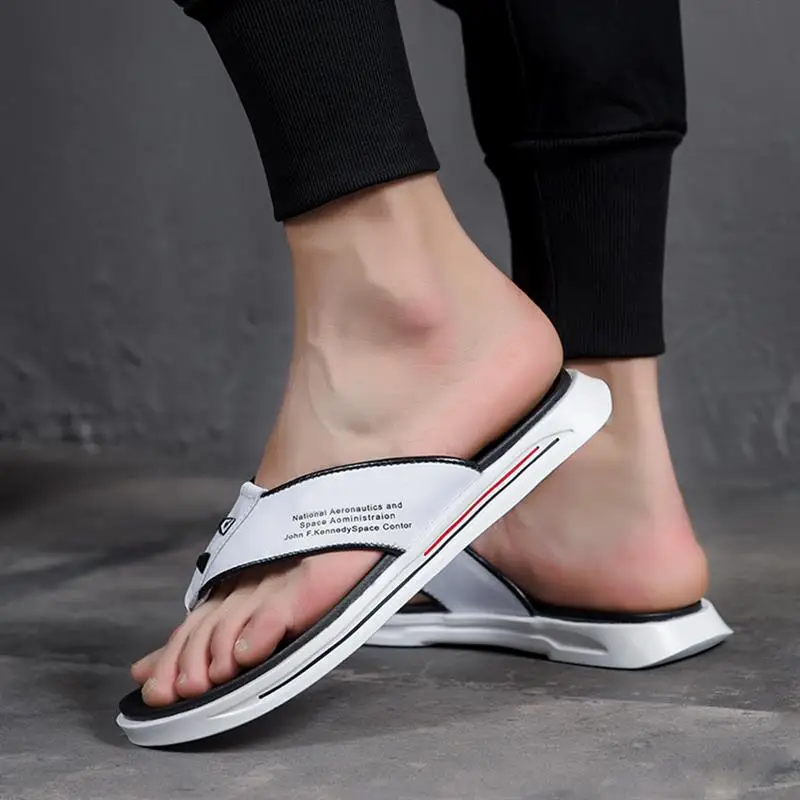

Men Flip Flops Comfy Summer Shoes for Beach Outdoor Slippers with Arch Support Beach Summer Sandals