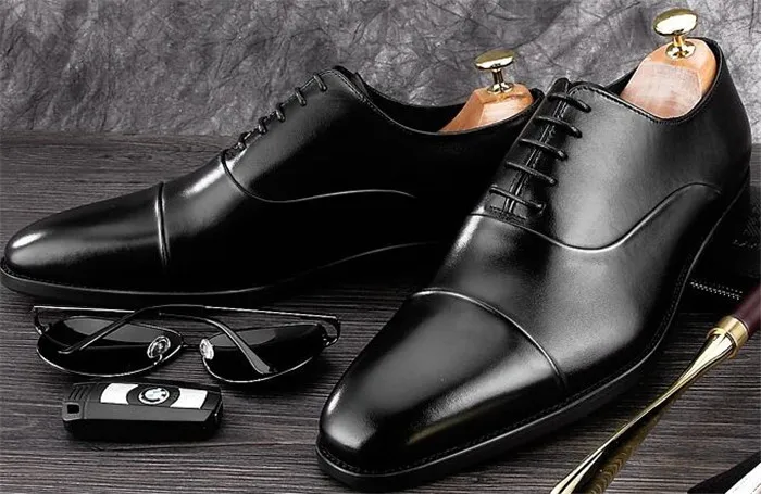 Модная мужская деловая обувь; Весенняя английская обувь из натуральной кожи ручной работы с квадратным носком на шнуровке; черная кожаная обувь - Цвет: Черный