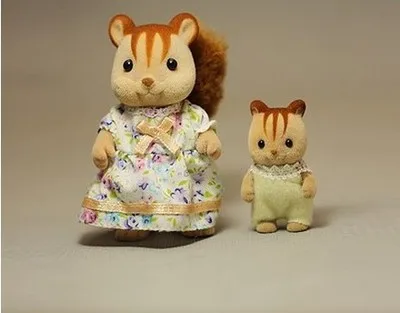 squirrel mommy and little baby mini size Sylvanian Families original Anime Cartoon mini figures Toys Child