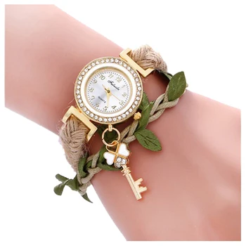 

Fulaida Female Bohemia Type Rhinestone Dial Petal Watch white