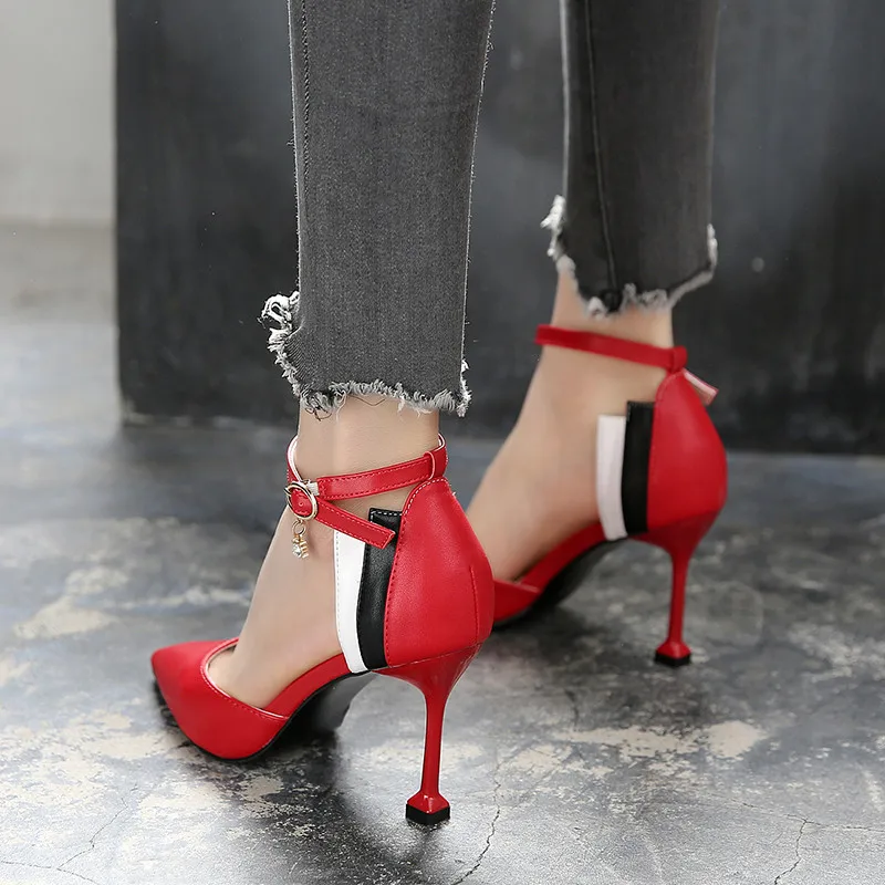 

2018 autumn new fashion high heel women's fine with a word buckle cat with sexy single shoes.