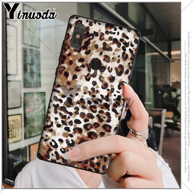 giraffe leopard tiger zebra Wild Print 