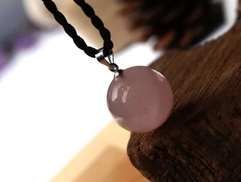 

Fashion Jewelry New Natural Stone Rose P Quartz Crystal Ball Pendant Chakra Healing Gem Necklace 22mm--25mm