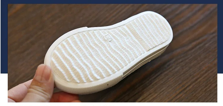 9052147071_871102203