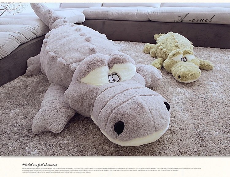 Dorimytrader Jumbo Cartoon Alligator Stuffed Toys Soft Plush Lovely Large Animal Crocodile Dolls Toy Pillow 79inch 200cm DY60174 (4)