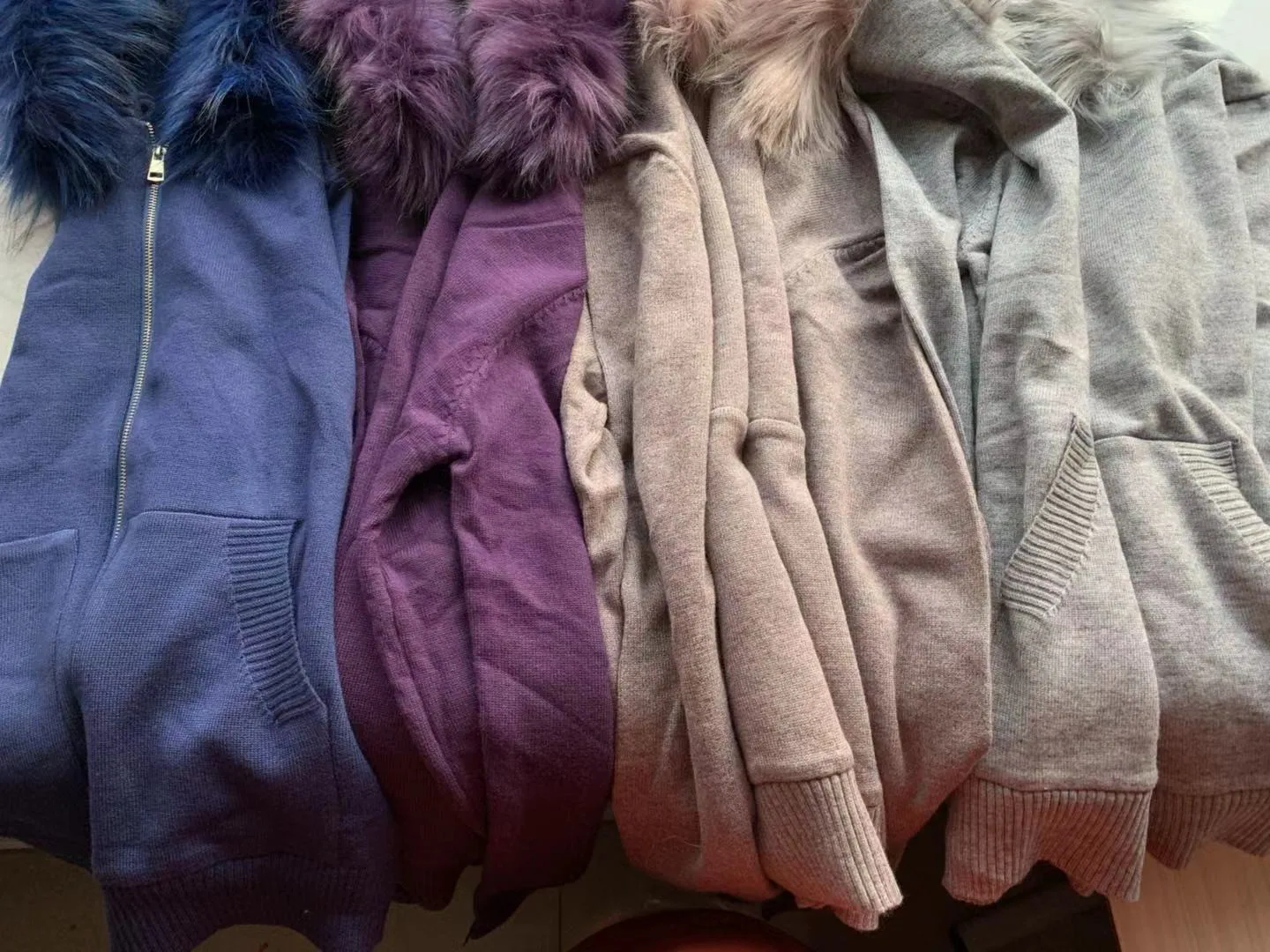 Комплект из 2 предметов, Женский Теплый осенне-зимний вязаный свитер и штаны, Повседневная Верхняя одежда с меховым капюшоном, одноцветные теплые комплекты