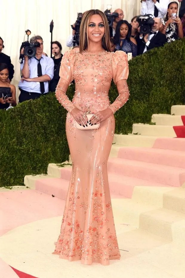 Met Gala 2016 Red Carpet Fashion 2016 Red Carpet Long Sleeve Mermaid Beaded Crystal Celebrity Dresses Sexy Pageant Dresses