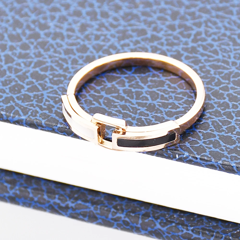 Новые модные простые кольца розового золота для женщин Bijoux черный и белый корпус