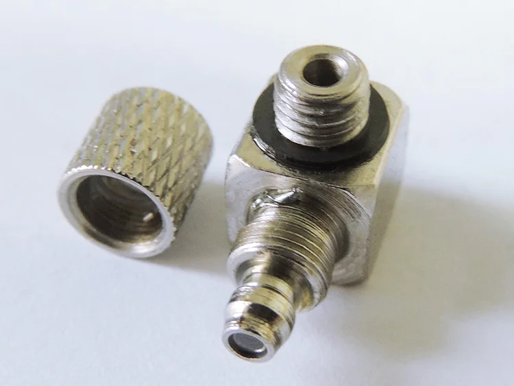 Remote control model of the hydraulic excavator, shovel hydraulic fittings, hydraulic joints, pipe, pipe bending tube for RC4WD