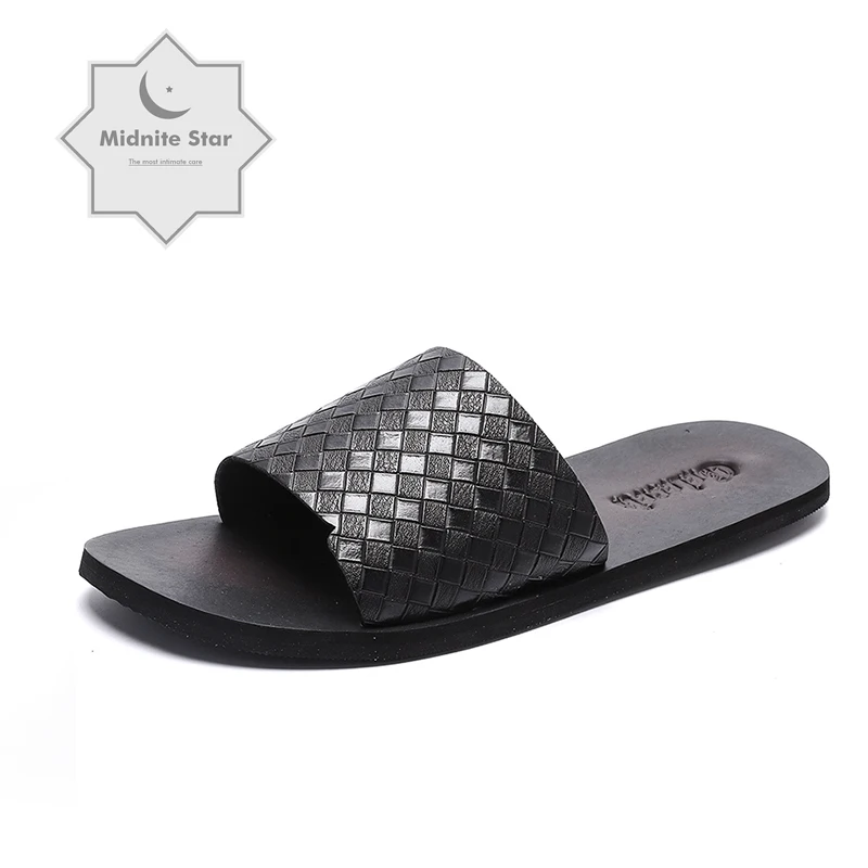 

2019 New Men Flip-flops Summer Casual Flat Sandals Fashion Plaid Slides Black White outdoor Flip Flops
