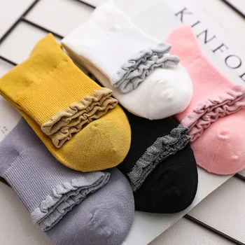 

2019 New Women Socks 1 Pair Long Socks Girls Cotton Colorful Novelty Women Fashion Lace Heart Cute Socks Lady
