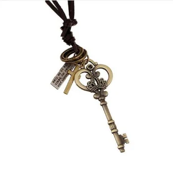 

New Trendy Brown Leather Chain Necklace Mens Punk Design Vintage Jewelry Antique Hollow Heart Key Necklace Pendant Collier