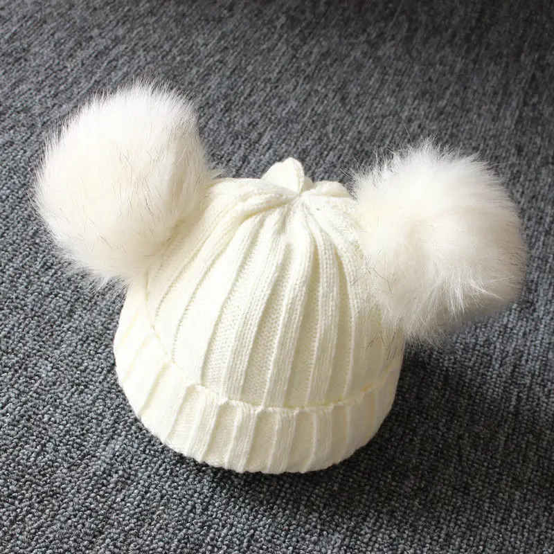 Детская зимняя шапка из искусственного меха для малышей, Шапка-бини с 2 двумя помпонами, помпонами, ушками, забавная шапка для мальчиков и девочек - Цвет: Белый
