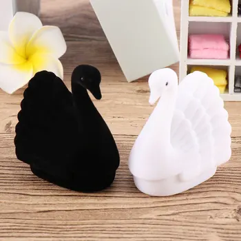 

2019 New Novelty Velvet Swan Ring Box Hot Elegant Lovely Earring Box Carrying Case Gift Fashion Case Jewelry Display Packaging