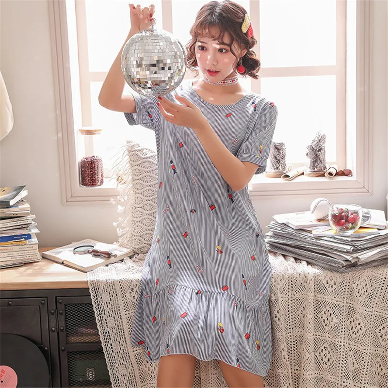 Хлопковая одежда для сна летняя ночная рубашка с рюшами полосатая до колена