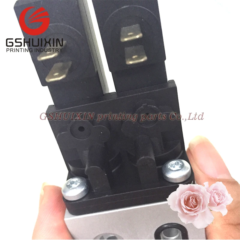 

(4pcs/bag) 2625455,093K801640,Roland valve,Roland 700 valve machine original valve 8010205 9000 024 00